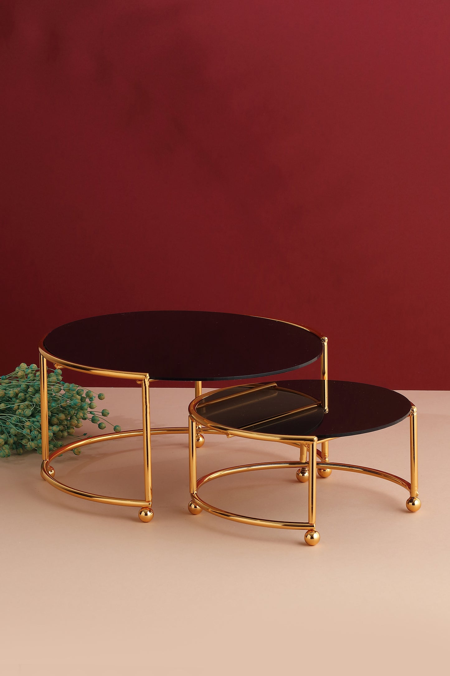 Set 2 Platouri (Suporturi) Etajate pentru Candy Bar si Servire, Model Zigon, Metal Auriu si Plexiglas Negru, 24-20cm – MBA Decor