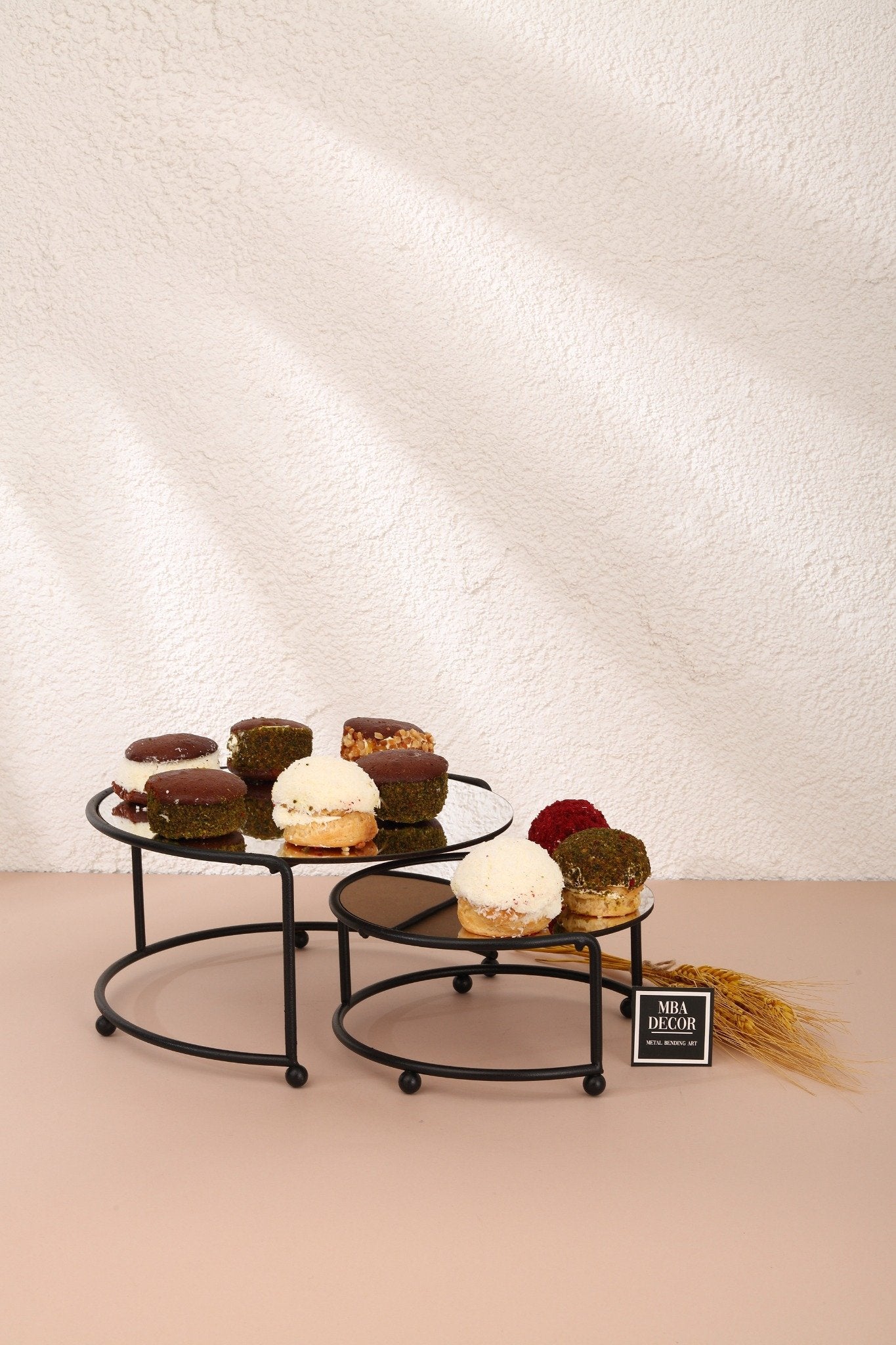 Set 2 Platouri Etajate Candy Bar, Model Zigon, Metal Negru și Plexiglas, 24-20 cm – MBA Decor